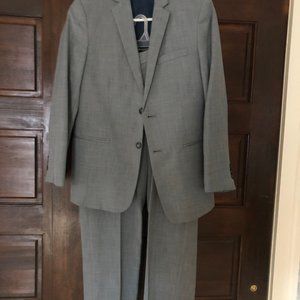 Boys size 16 Gray Suit - Calvin klein